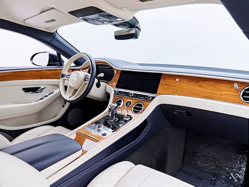 Used 2020 Bentley Continental GT AWD/4WD image 46