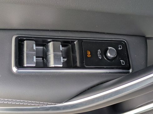 New 2026 Jaguar F-PACE R-Dynamic S image 21