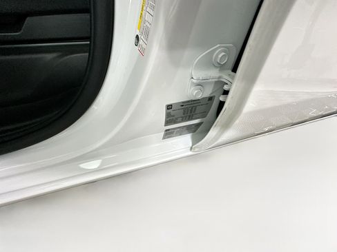 Used 2024 GMC Sierra 1500 Elevation image 12