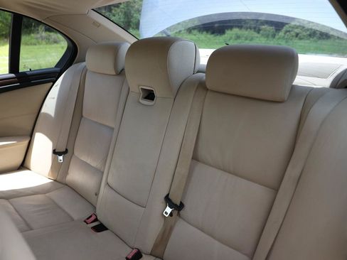 Used 2010 BMW 528i Sedan RWD image 8