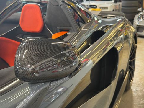 Used 2020 McLaren 600LT Spider RWD image 16