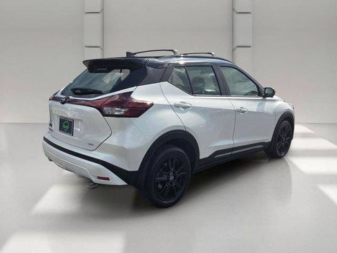 Used 2024 Nissan Kicks SR w/ Exterior Package FWD image 5