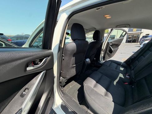 Used 2016 MAZDA MAZDA6 Sport FWD image 11