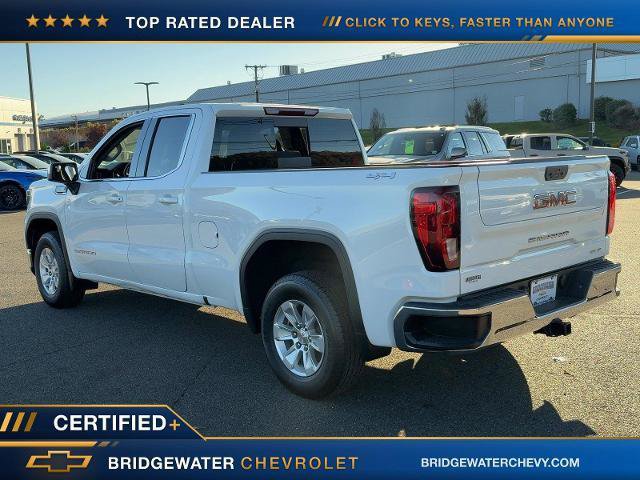 Used 2022 GMC Sierra 1500 SLE w/ Preferred Package AWD/4WD image 4