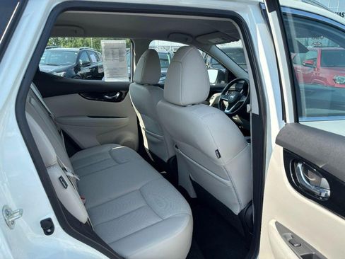Used 2022 Nissan Rogue Sport SL AWD/4WD image 10