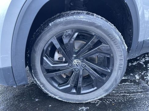 Used 2022 Volkswagen Atlas SE image 33
