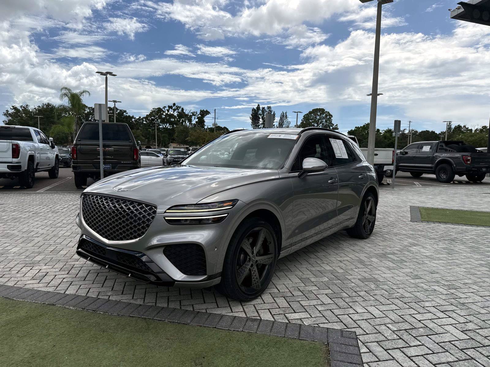 Used 2023 Genesis GV70 2.5T w/ Sport Prestige Package AWD/4WD image 2
