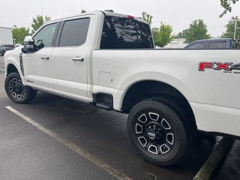 Used 2024 Ford F350 Platinum AWD/4WD image 4