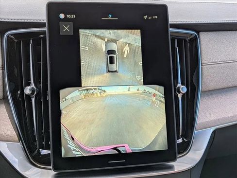 New 2026 Volvo XC90 B6 Plus w/ Protection Package Premier image 15