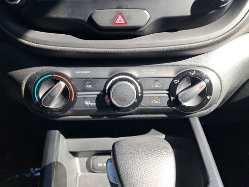 Used 2023 Kia Soul LX w/ Option Group 015 FWD image 26