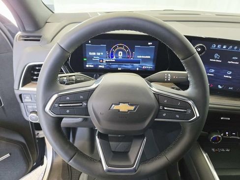 New 2026 Chevrolet Suburban LT w/ Comfort Package image 13