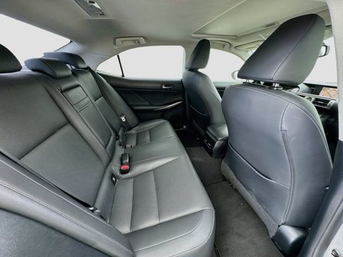 Used 2015 Lexus IS 250 w/ Navigation System Package RWD image 19