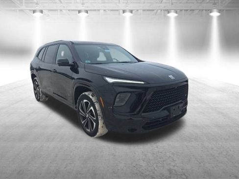 Used 2025 Buick Enclave Sport Touring image 2