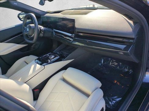Certified 2024 BMW 530i w/ Premium Package RWD image 23