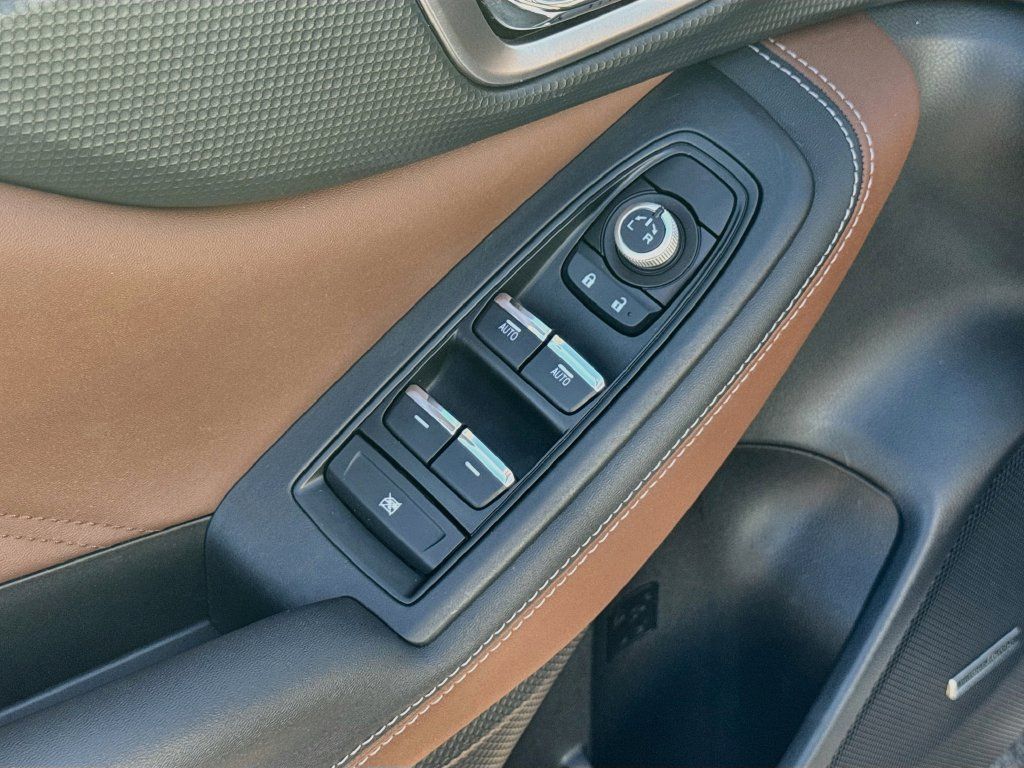 Certified 2023 Subaru Forester Touring AWD/4WD image 16