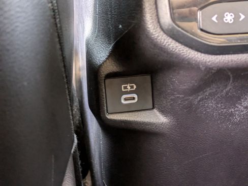 Used 2024 Toyota Grand Highlander XLE image 16