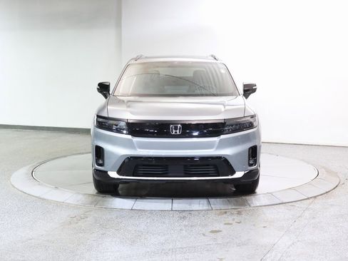 Used 2025 Honda Prologue Touring image 2