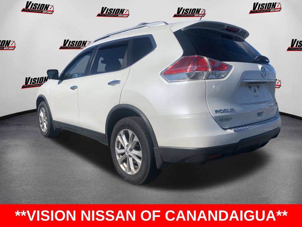 Used 2016 Nissan Rogue SV w/ SV Premium Package AWD/4WD image 2