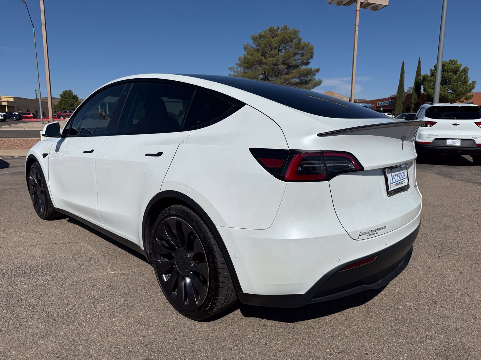 Used 2022 Tesla Model Y Performance AWD/4WD image 10