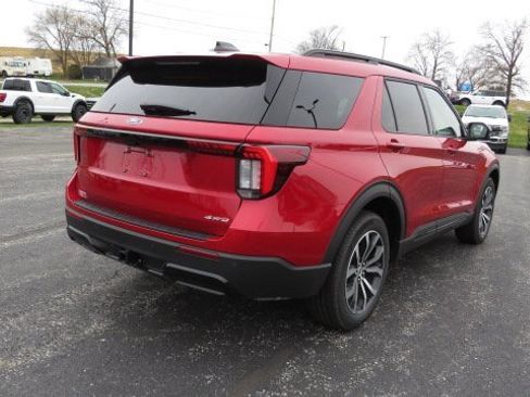 New 2026 Ford Explorer ST-Line image 7