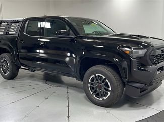 New 2025 Toyota Tacoma TRD Sport video 3