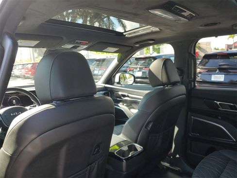 Used 2023 Kia Telluride SX Prestige X-Line image 12