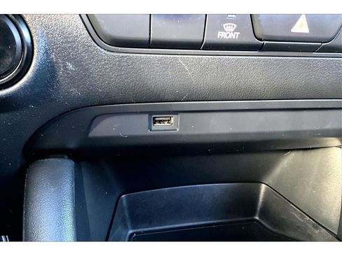 Used 2021 MAZDA MAZDA3 s image 27