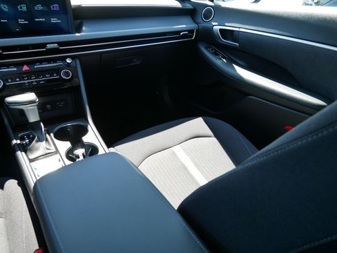 Certified 2026 Hyundai Sonata SE FWD image 11