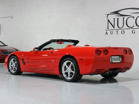 Used 2000 Chevrolet Corvette Convertible w/ Memory Pkg image 34