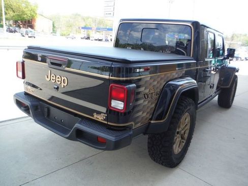 Used 2025 Jeep Gladiator Sport AWD/4WD image 26