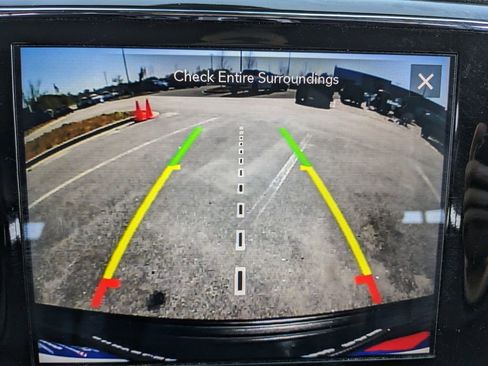 Used 2021 Jeep Grand Cherokee Laredo X image 33