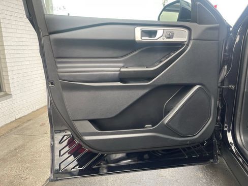 Used 2020 Ford Explorer Limited AWD/4WD image 22