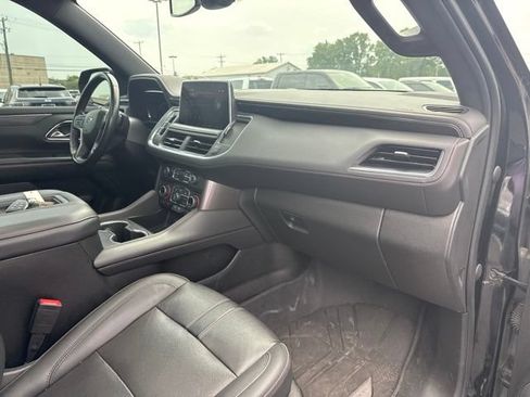 Used 2022 Chevrolet Suburban RST w/ Luxury Package AWD/4WD image 30