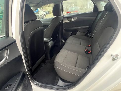 Used 2019 Kia Forte LXS FWD image 27