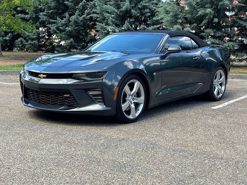 Used 2017 Chevrolet Camaro SS RWD image 23