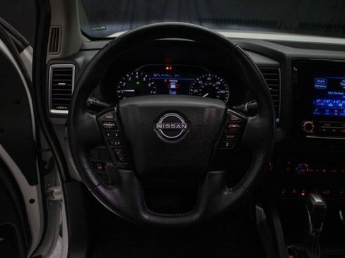 Used 2023 Nissan Frontier SV w/ SV Premium Package image 22