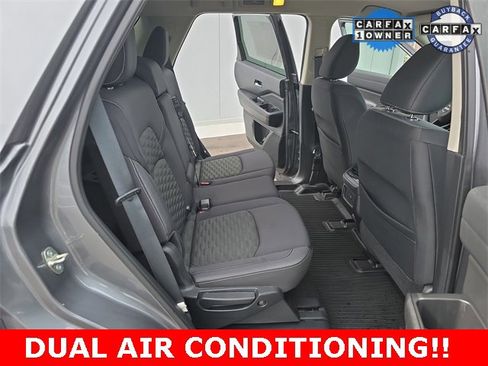 Used 2022 Nissan Pathfinder S image 18