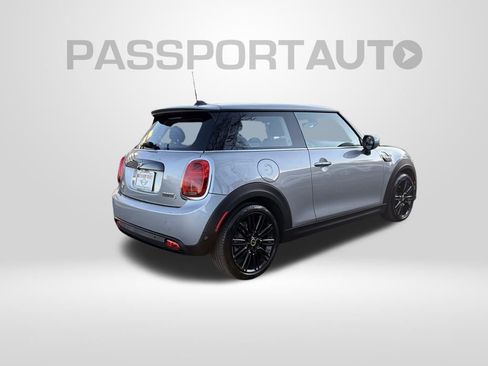 Used 2024 MINI Cooper SE image 7