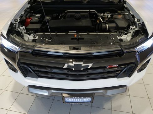 Used 2024 Chevrolet Colorado Z71 image 30
