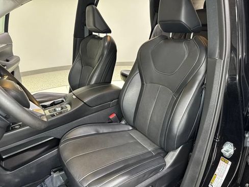 Used 2023 INFINITI QX60 Luxe w/ Cargo Package AWD/4WD image 17