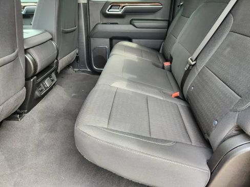 Used 2025 Chevrolet Silverado 1500 LT RWD image 30