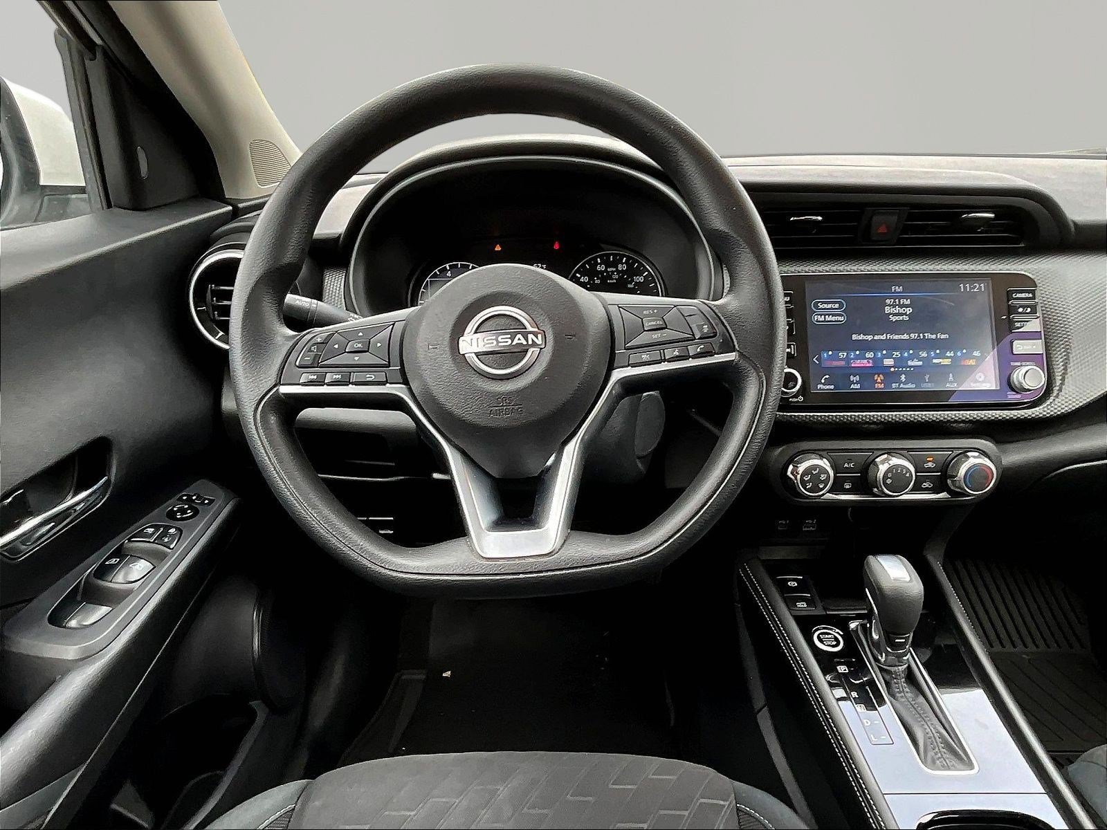 Used 2024 Nissan Kicks SV FWD image 8