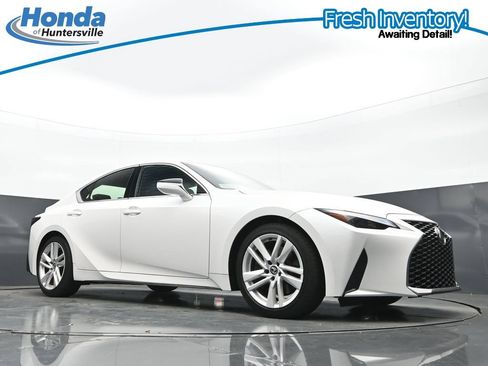 Used 2023 Lexus IS 300 w/ Comfort Package RWD image 28