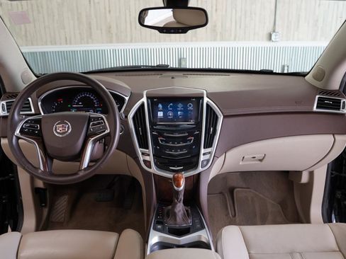 Used 2015 Cadillac SRX Luxury FWD image 16