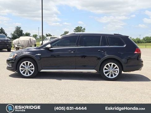 Used 2017 Volkswagen Golf Alltrack S AWD/4WD image 4