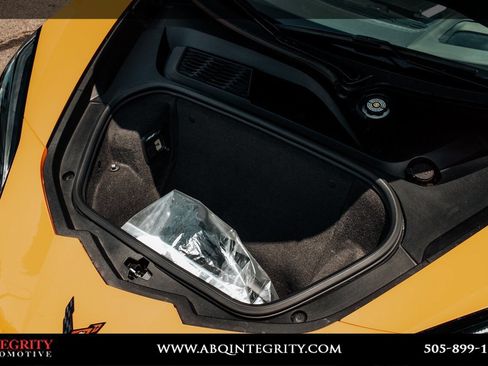 Used 2024 Chevrolet Corvette Stingray Premium Conv w/ Z51 Performance Package RWD image 43