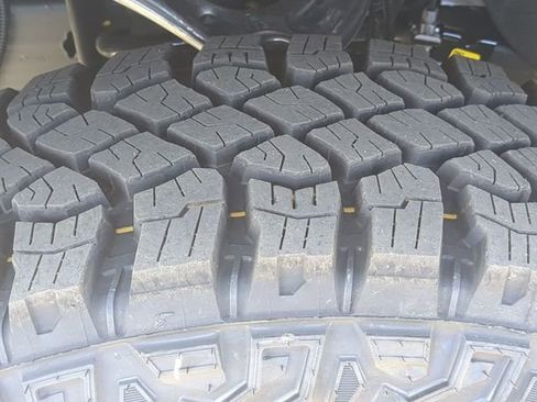 New 2026 GMC Sierra 1500 AT4X image 17