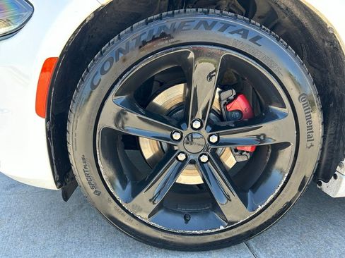 Used 2016 Dodge Charger R/T RWD image 33