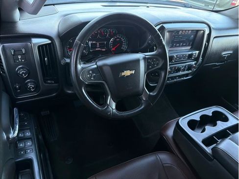 Used 2017 Chevrolet Silverado 1500 LT w/ All Star Edition AWD/4WD image 2