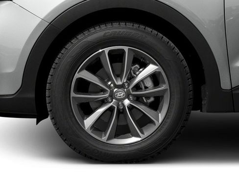 Used 2018 Hyundai Santa Fe SE w/ Winter Weather Package AWD/4WD image 14